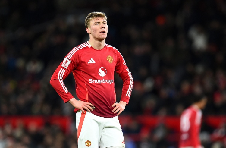 九游体育入口-跟队:米兰与霍伊伦经纪人会谈,考虑加入有条件的强制买断条款