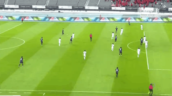 🤔收手了？杰梅恩·良26分钟上演大四喜，下半场开场就被换下