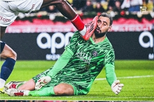 多纳鲁马谈被对手踢脸:我在球场上就像一只狮子,愿意用脸去挡球