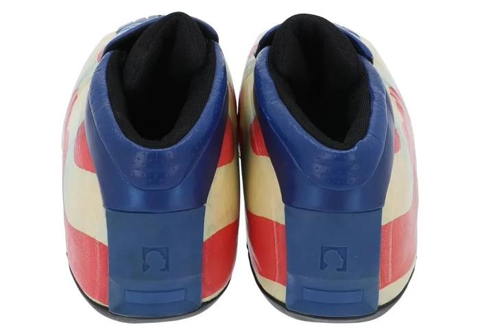 比分直播-科比詹姆斯同款战靴adidas Crazy 2 USA将于2026年复刻