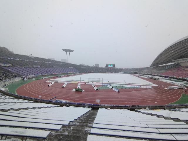 比分直播-广岛的联赛揭幕战: 雪景+烧酒+烤串+围观少女偶像