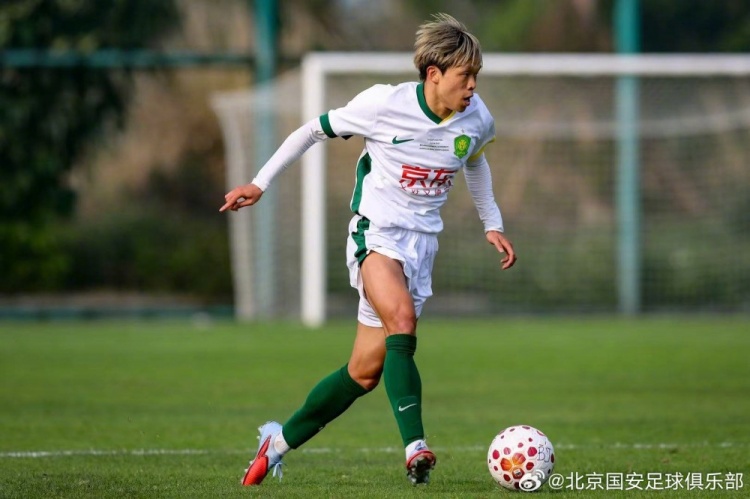 九游体育登录-今天下午，北京国安进行在海口冬训阶段的第一场队内教学赛