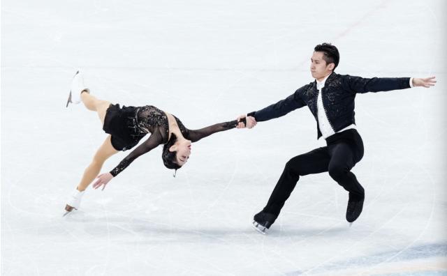 1645192578599036305.png 九游体育入口-“葱桶”双人滑短节目第一 为夺冠打下坚实的基础